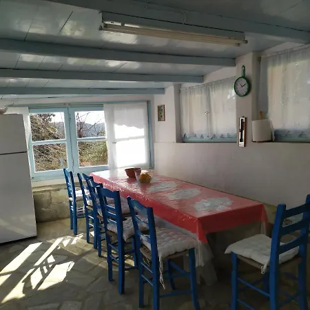 Adamadios Green House 度假居