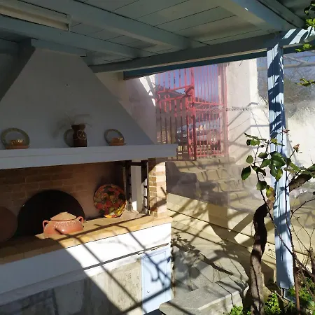 度假居 Adamadios Green House *